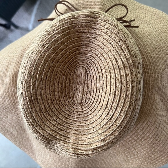 SALE 🌻 FOREVER 21 straw sun hat - Picture 5 of 8